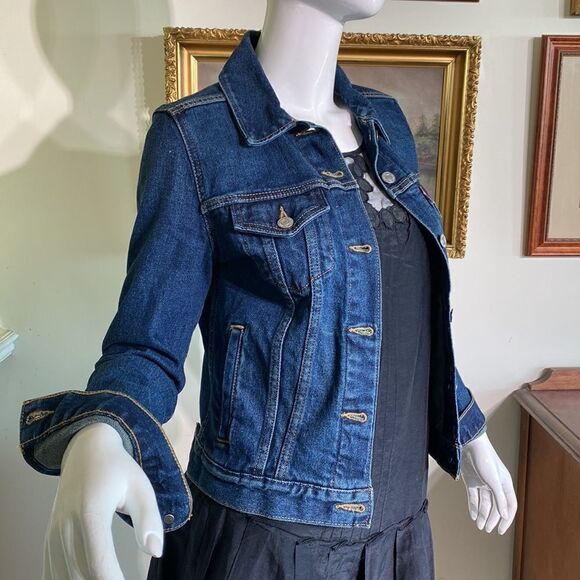 Levi’s Denim Classic Jean Jacket - Picture 3 of 14